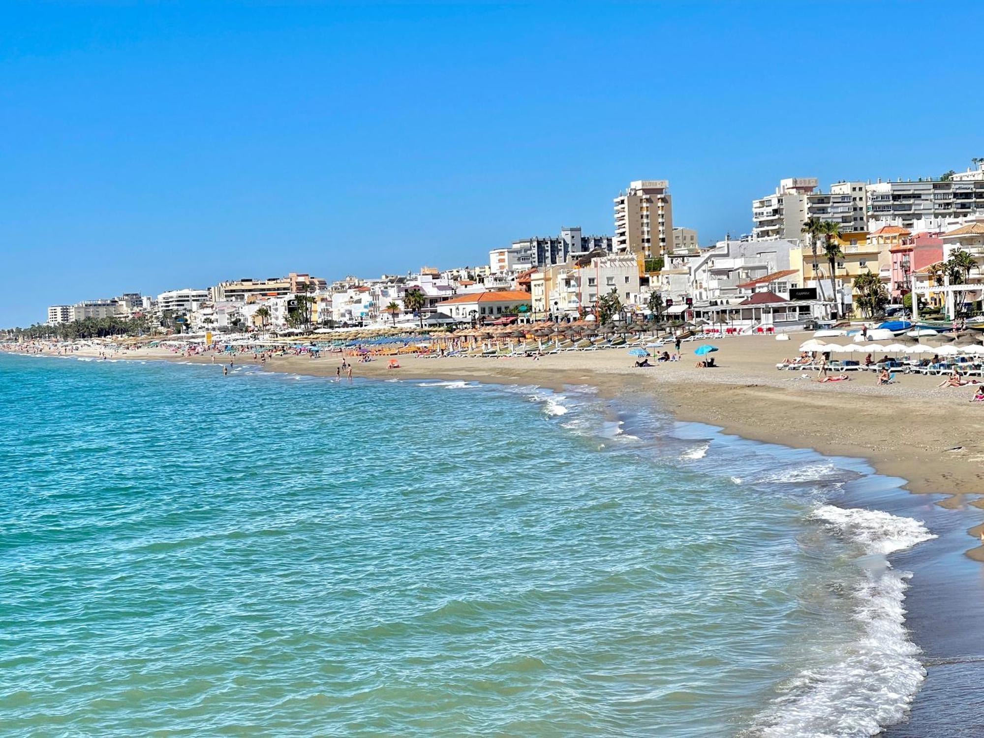 Gorgeous Apartment At The Sea In La Carihuela! توريمولينوس المظهر الخارجي الصورة