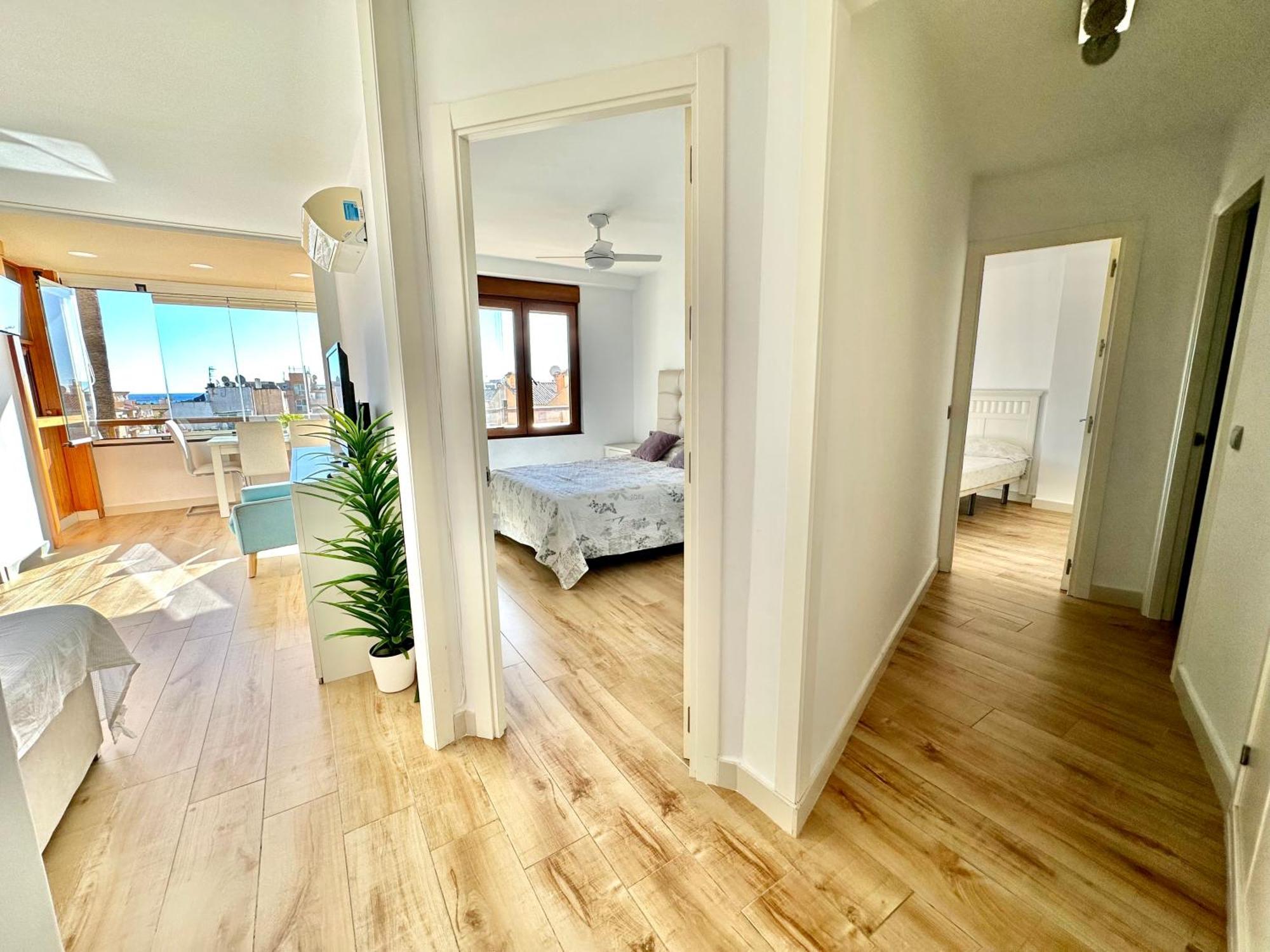 Gorgeous Apartment At The Sea In La Carihuela! توريمولينوس المظهر الخارجي الصورة