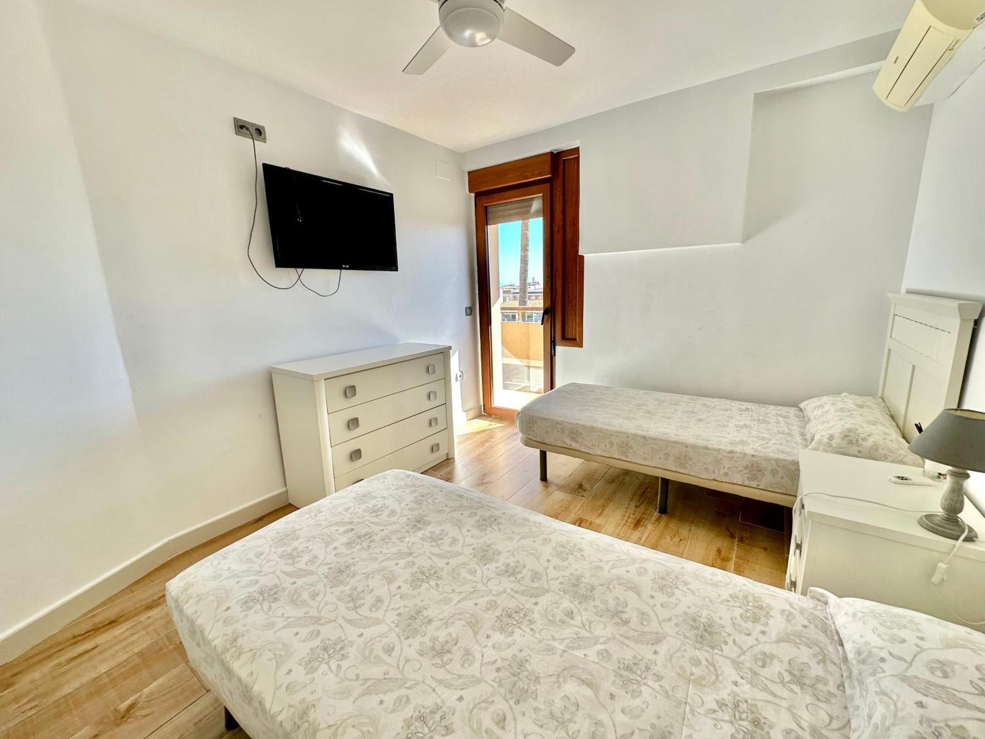 Gorgeous Apartment At The Sea In La Carihuela! توريمولينوس المظهر الخارجي الصورة