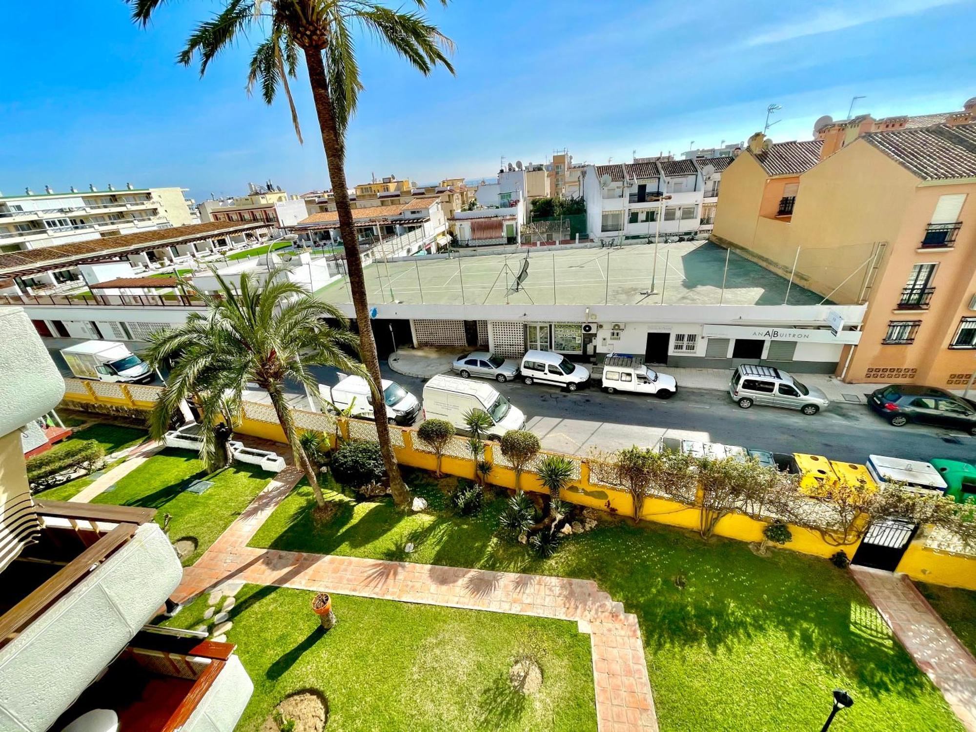 Gorgeous Apartment At The Sea In La Carihuela! توريمولينوس المظهر الخارجي الصورة