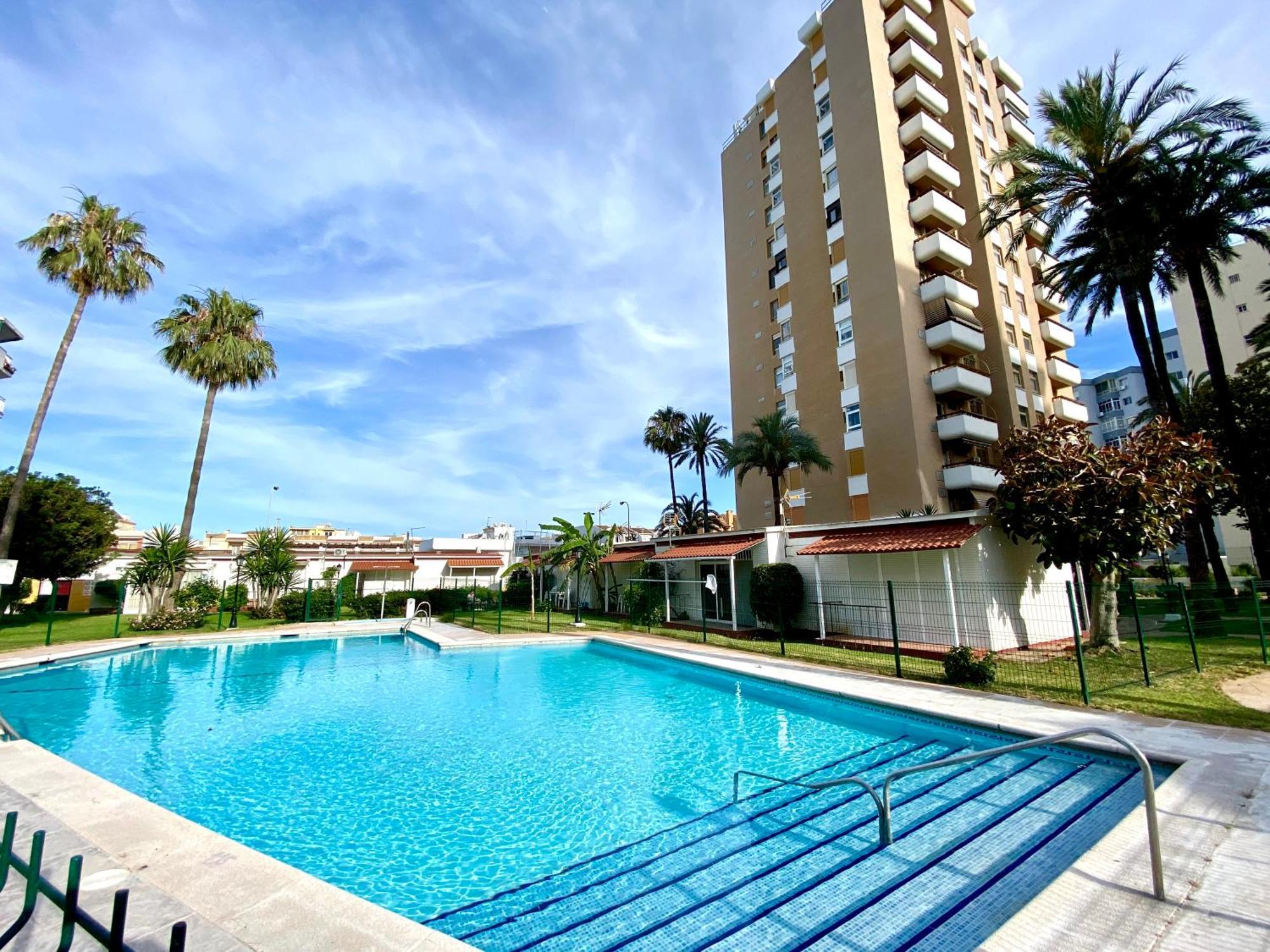 Gorgeous Apartment At The Sea In La Carihuela! توريمولينوس المظهر الخارجي الصورة